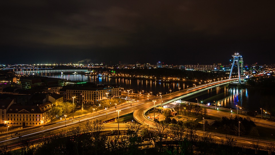 bratislava-1324693_960_720